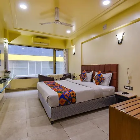 Fabhotel Sr Wakad - Nr Mall Of Millenium Pimpri-Chinchwad Exterior photo