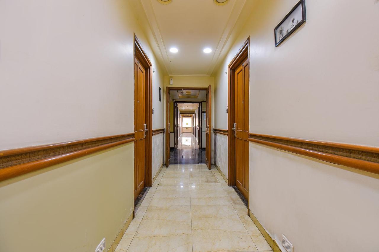 Fabhotel Sr Wakad - Nr Mall Of Millenium