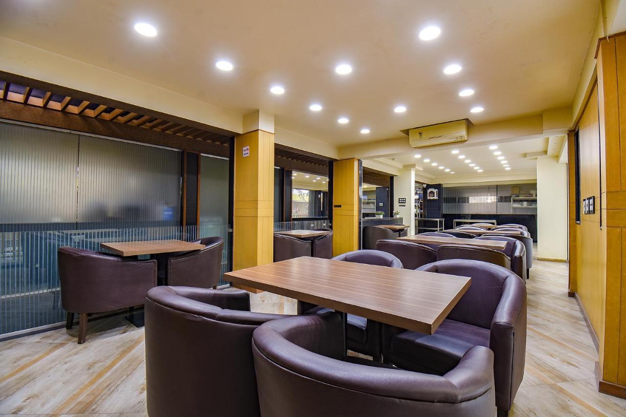 Hotel Fabhotel Sr Wakad - Nr Mall Of Millenium 3*