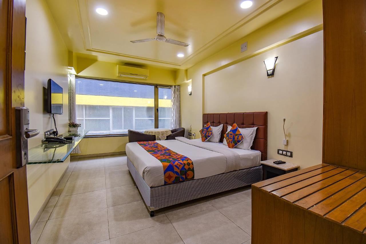 Hotel Fabhotel Sr Wakad - Nr Mall Of Millenium